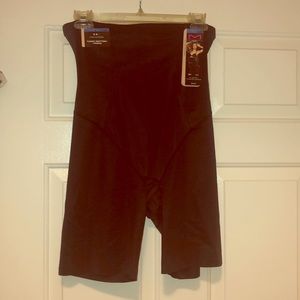 Hi-waist tummy control Thighslimmer black